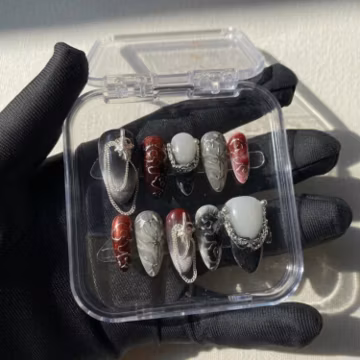 Gothic Press On Nails Dark Red Black Chrome Chain Nails, Edgy Luxury Nail Set, 3D Charms Nails, Dark Feminine Aesthetic, Almond Nails