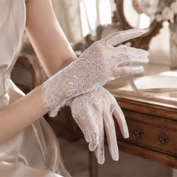 Light Ivory Eyelash Lace Bridal Gloves – Short Wedding Gloves,for banquets and formal occasions