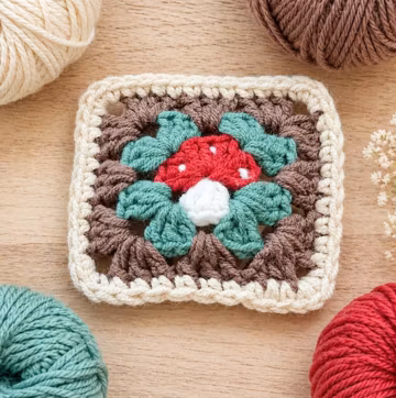 Mushroom Crochet Coaster Pattern PDF, Granny Square Mushroom Coaster, Cute Kawaii Mug Rug, Beginner Friendly, Cottagecore Decor