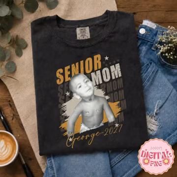 Personalized Vintage Senior Dad Mom Shirt PNG, Class of 2026 Graduation Gift, Make to Order PNG Design Delivered