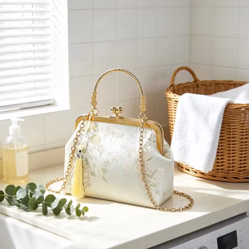 Vintage Kiss Lock Handbag Embroidered Floral Frame Bag Bridal Clutch with Pearl Chain Cottagecore Shoulder Purse