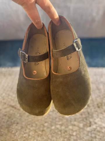 Women's Handmade Leather Grounding Shoes - Barefoot Mary Jane Flats - Military Green