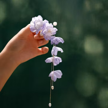 Handmade Silk Wisteria Hair Clip with Lily Tassel – Floral Hair Accessory for Women