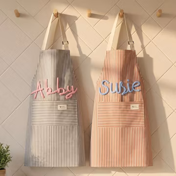 Personalized Apron for Mom | Custom Name Kitchen Apron | Mother’s Day Gift for Her, Baking Gift
