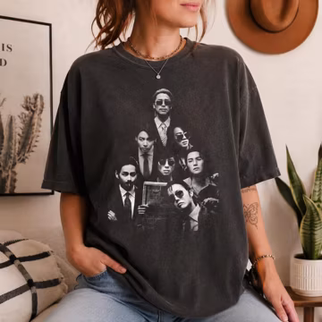 Comfort Colors Kpop Idol World Tour 2026 T-Shirt, Gift For Women and Man Unisex T-Shirt