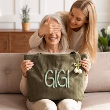 Personalized Gigi Tote Bag, Mothers Day Surprise Gift for Grandma, Custom Corduroy Chunky Yarn Name Purse, Gifts from Grandkids, Nana Tote