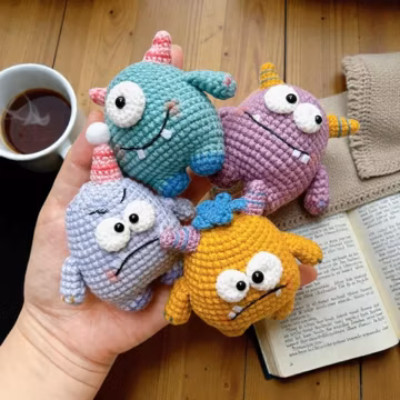 Adorable Mini Monster Crochet Patterns | Monster Set Amigurumi PDF & Keychain Tutorial