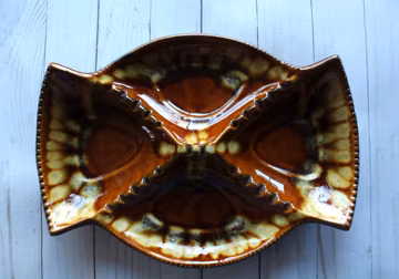 Vintage USA Pottery Glazed Ceramic Divided Ashtray 1970s