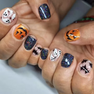 Festive Halloween Mix-and-Match Manicure,Sparkly Black Glitter & Pumpkin Nail Art,Spooky Ghost and Bat Nail, Fun Fall Holiday Press On Nails