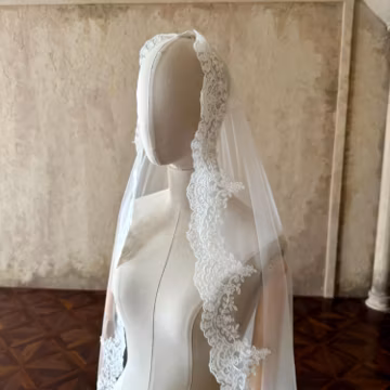 Mantilla Veil Lace Edge White Ivory Veil for Wedding Cathedral Bridal Veil With Comb Classic Bride Vintage Embroidery Veil Appliques