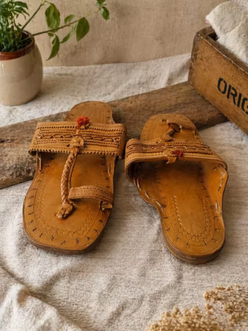 Handcrafted Leather Kolhapuri Chappal, Women's Indian Ethnic Slip-On Flats
