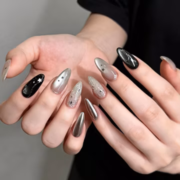 Custom Press on Nail Set Silver Chrome Black Star Sparkle Short Coffin Glue on Nails False Nails