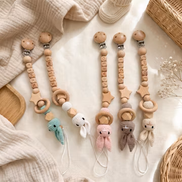 Custom Baby Name Pacifier Clip, Crochet Dummy Holder, Personalized Pacifier Clip, Baby Soother Clip, Baby Shower & Newborn Gift
