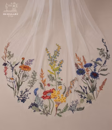 Vibrant Wildflower Embroidered Wedding Veil, Colorful Botanical Meadow Cathedral Drop Veil for Boho Bride, Rustic Garden Floral Train Veil