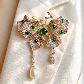 French Vintage Emerald Butterfly Brooch,Premium Suit Blouse Lapel Pin,Elegant Hat Scarf Jewelry Accessory,Gift for Her