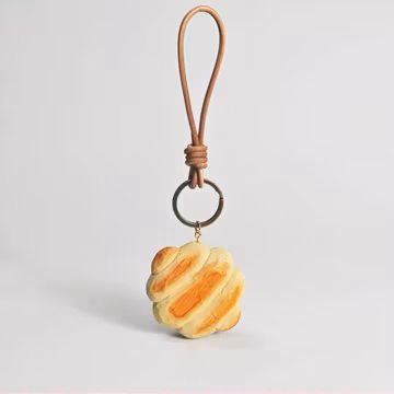 Japanese Style Butter Bread Wood Carving Keychain, Hand Carved Linden Wood Bread Charm, Cute Food Bag Charm, Wooden Bread Key Ring Gift