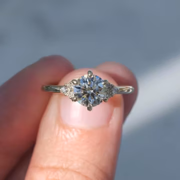 Vintage Moissanite Engagement Ring Unique Yellow Gold Round Moissanite Cluster Ring Bridal Promise Ring For Her Wedding Anniversary Gifts