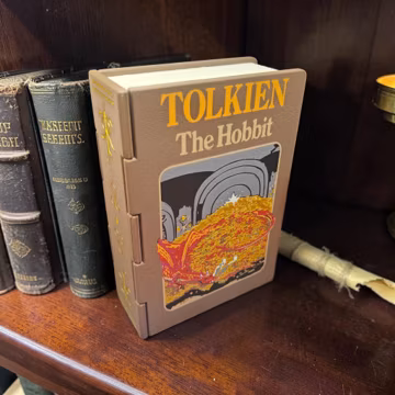 The Hobbit: Smaug's Hoard MTG Commander Deck Box