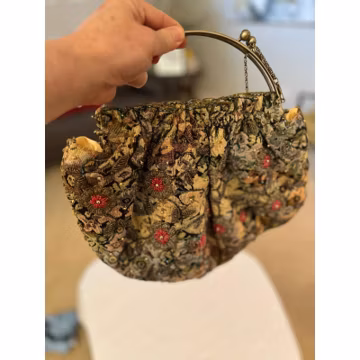 Vintage Floral Tapestry Kiss Lock Handbag Gold Beaded Chain Evening Purse OS