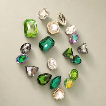 19 Piece Green Gem Shoe Charms Set, Resin Rhinestone Clog Accessories, Jewel Tone Decorations