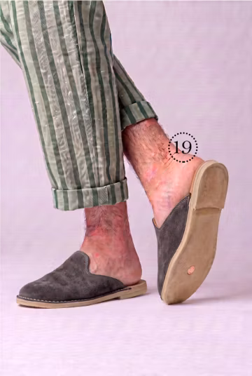 Men Handmade Leather Barefoot Sandals β Minimalist Grounding Summer Footwear