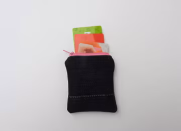 coin pouch-purse organizer-credit card holder-denim repurposed zippered pouch- modern design-small bag-pink interior-hearts fabric