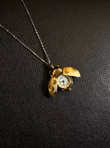 Vintage Ladybug Locket Watch Necklace, Functional Mini Beetle Pendant Quartz Clock Jewelry