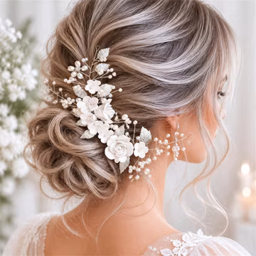 Bridal Hair Vine with Pearls, Floral Wedding Headpiece, Rose Hair Accessory, Gold Leaf Bridal Comb, Boho Bride Hairpiece