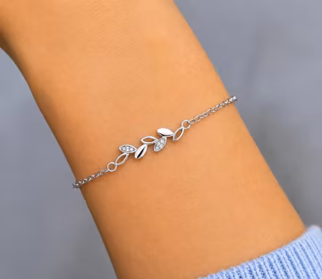 Silver Leaf Bracelet, Pave Leaf Bracelet, Olive Branch Bracelet, Minimalist Nature Bracelet, Dainty Chain Bracelet, Gift for Her