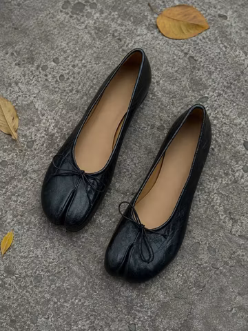 Women Black Leather Tabi Flats Split Toe Ballet Shoes Vintage Bow Ballerina Shoes Minimalist Slip On Flat Shoes Comfortable Wide Size