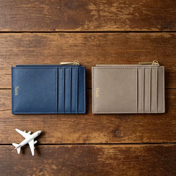 Simple Leather Zippered Card Holder, Multi-Slot Coin Purse, Pocket-Sized Everyday Carry Organizer.