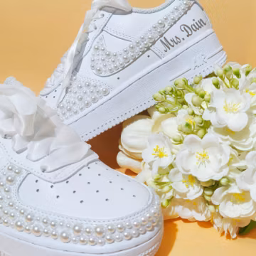 Personalized Wedding Sneakers for Bridal - Wedding Pearl Sneakers - Wedding Gift - Reception Sneakers -Prom Sneakers-Unique Anniversary Gift