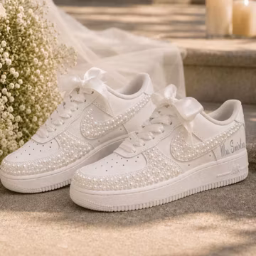 Custom Wedding Sneakers for Brides—Pearl-Embellished Wedding Sneakers — Wedding Gift for the Bride—Reception Sneakers—Wedding Pearl Sneakers