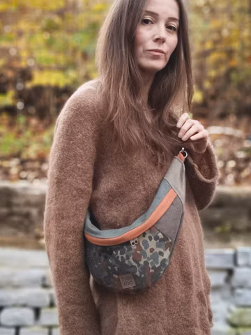Camouflage brown orange Canvas Sling Bag, Crossbody Vegan Fanny Pack, Zero waste Bum Bag, Military bag, Everyday moon bag