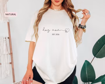 Custom Dog Mom Shirt, Minimalist Fine Line Art, Personalized Est. Year Tee