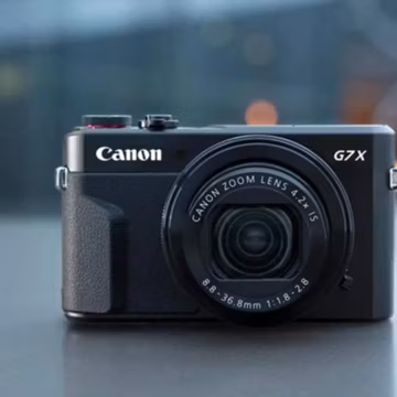 Canon G7X Mark II Compact Digital Camera – Vlogging & Photography Kit