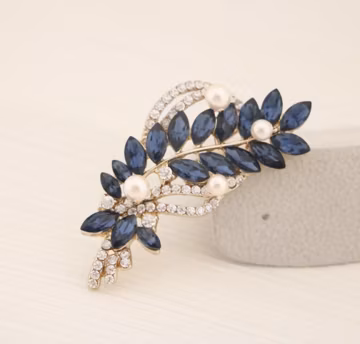 Navy Blue Rhinestone Brooch Gold Wedding Belt Pin Bridal Hair Comb Silver Wedding brooch Pearl Bridal brooch Crystal brooch Wedding haircomb