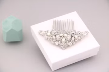 Rhinestone Wedding comb Side Bridal headpiece Wedding hair clip Pearl