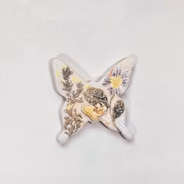 Handmade Floral Butterfly Ceramic Fridge Magnet, Wildflower Gold Heart Moth Magnet, Cottagecore Botanical Kitchen Decoration, Home Gift
