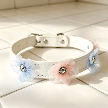 Adjustable Flower Pet Collar, Cute Floral Neck Accessory, Comfortable Decorative Pet Necklace for Teddy, Bichon, Cats & Small Dogs