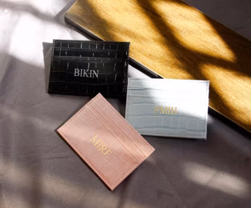 Personalized Crocodile Card Holder | Custom Hot Foil Name Slim Wallet | Minimalist Leather Credit Card Case for Men & Women|Gift for Her Him