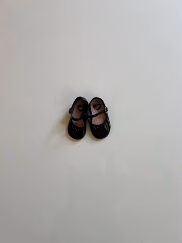 Vintage Baby Girl Shoes Black Patent Leather Mary Jane Shoes Infant Dress Shoes Black Shiny Shoes with Strap