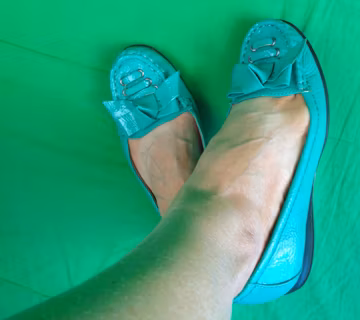 Naturalizer Teal Patent Leather Loafers - Size 6 Flats Shoes Slip-ons Slides Footwear Gift