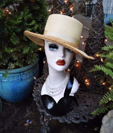 Vtg Natural Straw Woven Ladies Hat Gambler Art Deco Style by Yolie C 20.25