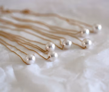 Set of 5 Floating Pearl Necklace: Simple Bridesmaid Necklace Set Wedding Bridesmaid Gift in Silver, Gold, Rose Gold