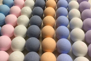 Natural Bath Bombs with Epsom Salts - Bath Bomb, Moisturizing Freshly Handmade Bath Fizzy, Aromatherapy Bath Fizzies For Luxurious Bath Soak