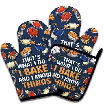 NAHMAKNE Funny Baking Oven Mitts and Pot Holders Set of 3, That's What I Do I Bake and I Know Things, Heat Resistant Non-Slip Kitchen Mitts Hot Pads, Christmas Baking Gifts for Women Mom Wife Baker